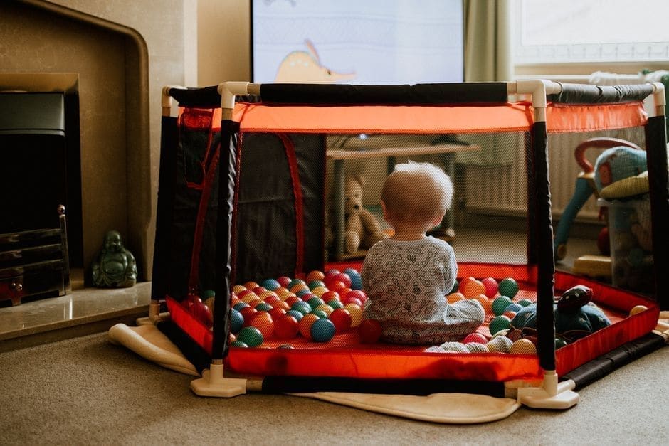Playpen Showdown: Harppa vs Toddler Tough